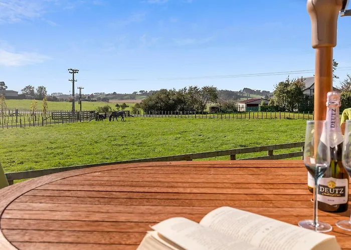 Country Comfort - Only 10 Minutes From Hamilton Cbd